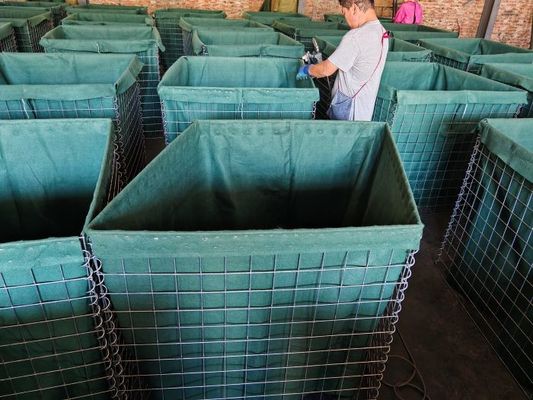 Закальцинированная проволока сложные песчаные земли заполненные оборонные барьеры с нетканым полипропиленом и накладной дизайн
