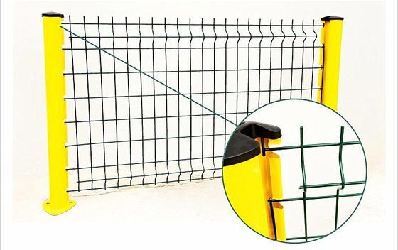 Панели ограждения безопасности из сетки с покрытием из ПВХ с закругленным верхним краем, предназначенные для надежной защиты жилых, коммерческих и муниципальных территорий с гладкими краями